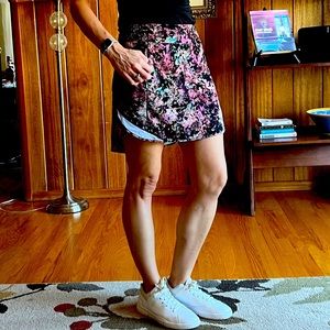 Lululemon Hotty Hot High Rise Skirt Stencil Blossom Multi